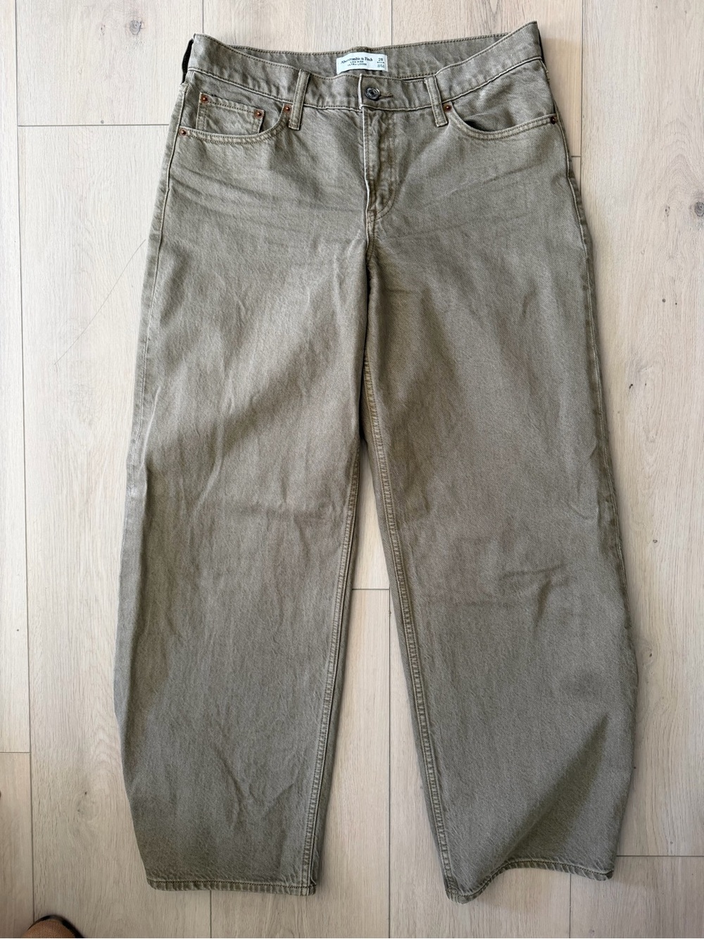 Abercrombie Low Rise Ultra Loose Jeans